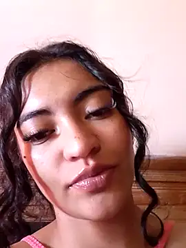 Snapshot of Perla-stone1 chatting on June 2026 08:22:02 PM Perla-stone1 online show from June 2026 08:22:02 PM