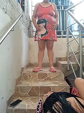HOTANDSKINNY online show from June 2026 11:09:01 AM