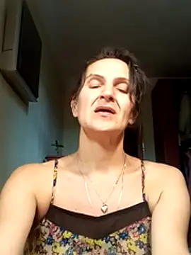 Alene Lorrie online show from July 2026 12:31:01 PM