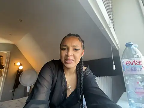 Snapshot of Caramelbbyxx chatting on July 2026 04:34:02 PM Caramelbbyxx online show from July 2026 04:34:02 PM