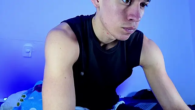 Luke Muscle online show from May 2026 01:06:01 PM
