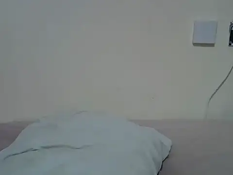 creamypetite online show from June 2026 05:36:02 PM