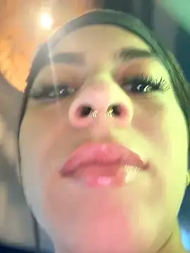 Eveliin   online show from June 2026 01:39:02 PM