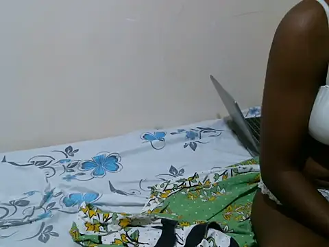 kinky nymo online show from May 2026 12:31:02 PM