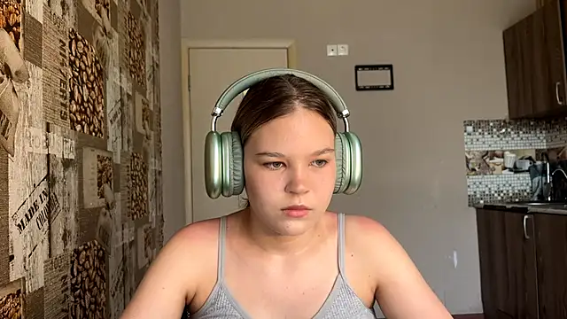 HellyRay online show from June 2026 02:54:02 PM