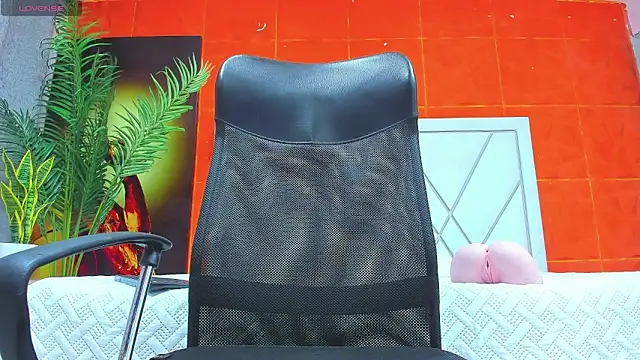 CHRIS GREY online show from June 2026 04:53:01 PM