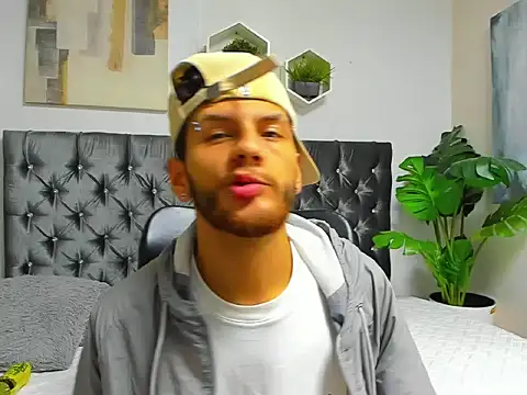 CHRIS GREY online show from June 2026 06:31:01 PM