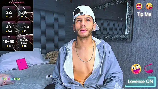 CHRIS GREY online show from July 2026 12:32:02 PM