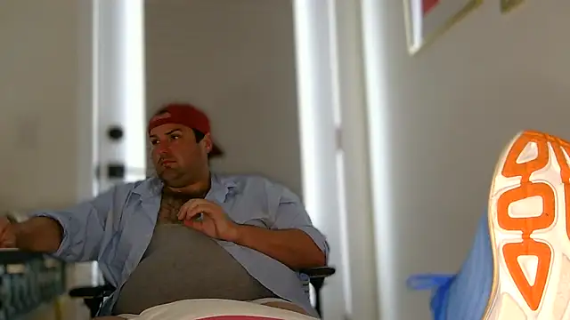 ChubbyGayBigFeet online show from May 2026 08:47:02 PM