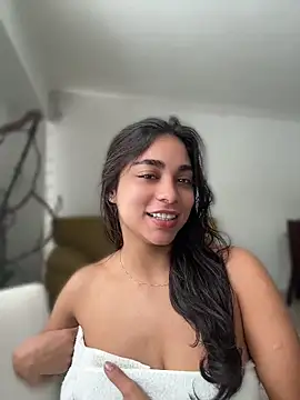 Snapshot of BellaRicciX_X chatting on May 2026 04:23:02 PM BellaRicciX X online show from May 2026 04:23:02 PM