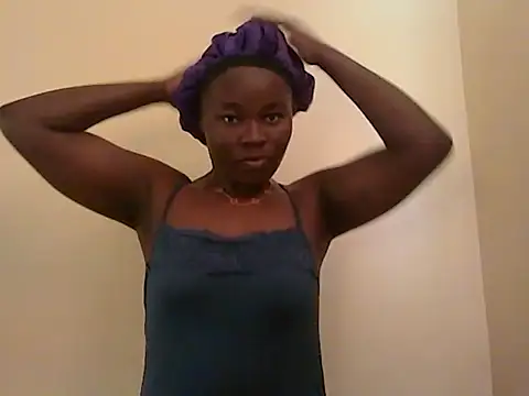 roziebeauty online show from June 2026 12:30:01 PM