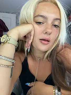 naughtygirl6989 online show from July 2026 03:05:01 PM