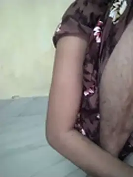 Snapshot of PRIYAGIRLHOT chatting on June 2026 05:47:01 AM PRIYAGIRLHOT online show from June 2026 05:47:01 AM