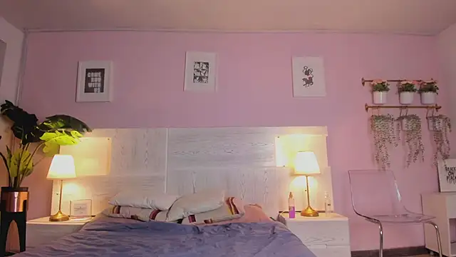 Kimdyy  online show from June 2026 07:26:02 PM
