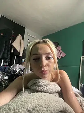 Glowing Manny Riah online show from June 2026 01:46:01 PM