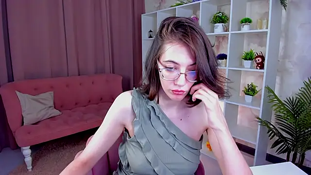 eva sicret online show from June 2026 12:59:01 PM