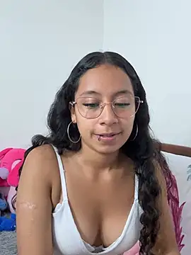 Violetlove  online show from June 2026 04:00:02 AM