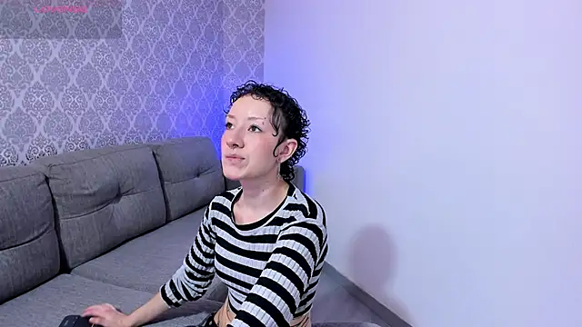 NohaCooper online show from June 2026 08:37:02 PM