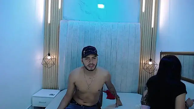 CarolinaySebas online show from July 2026 04:02:01 PM