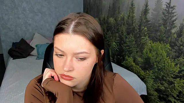 Snapshot of Maya-Mimi chatting on June 2026 01:05:01 AM Maya-Mimi online show from June 2026 01:05:01 AM