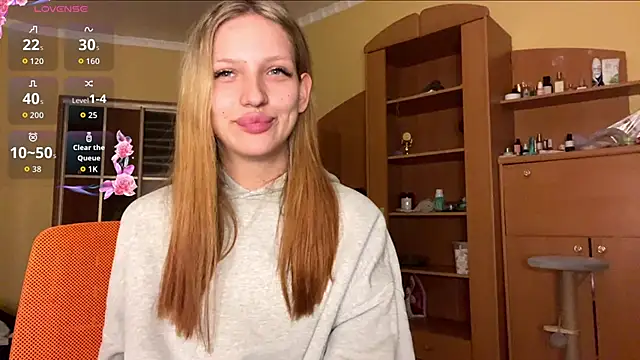 xXMelanieseXx online show from June 2026 04:26:02 PM