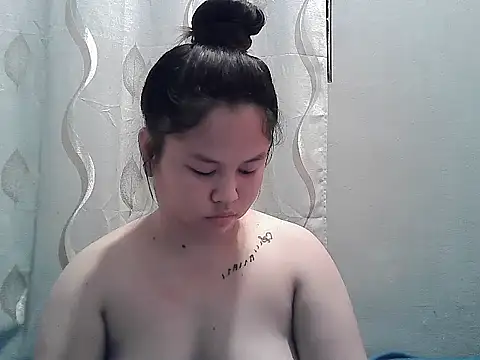ThePrettySecret online show from June 2026 10:19:01 AM