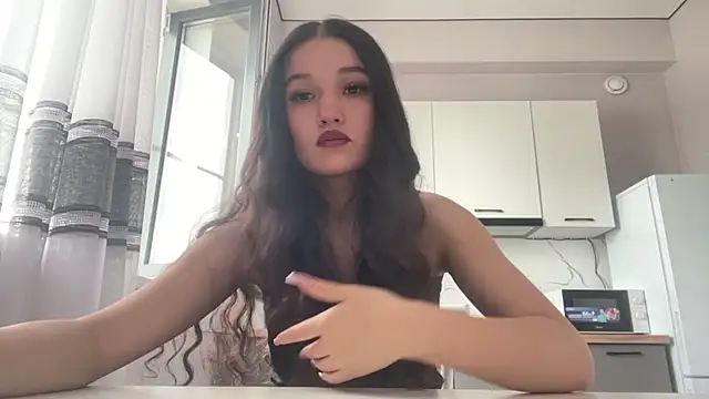 LisetteParajon online show from June 2026 05:45:02 AM