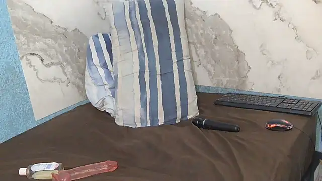 BustyXhosaBaddie online show from July 2026 04:50:01 AM