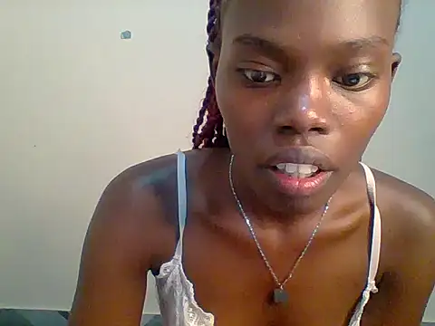 Snapshot of Sweet_quincy chatting on July 2026 06:32:01 PM Sweet quincy online show from July 2026 06:32:01 PM