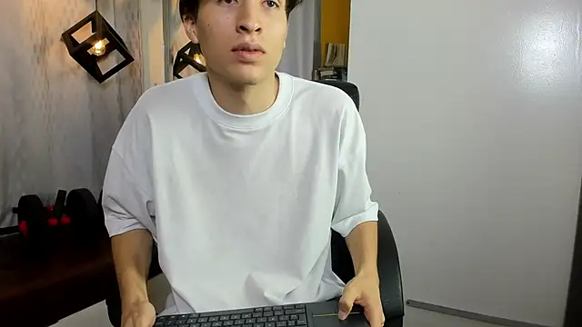 Marcoviolet online show from June 2026 07:57:01 AM