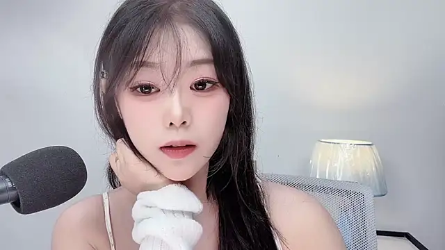 smalldaiwang online show from June 2026 05:12:01 AM