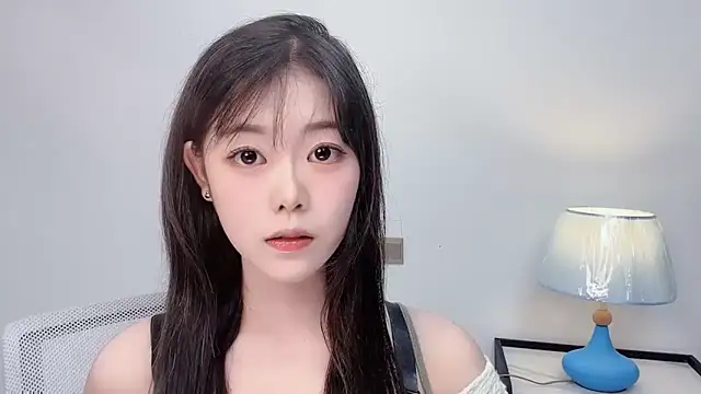smalldaiwang online show from July 2026 02:18:01 AM