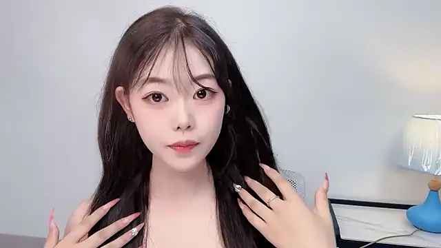smalldaiwang online show from July 2026 02:42:02 AM