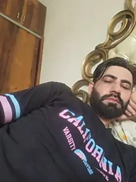 Snapshot of Bad_Mundaaa chatting on June 2026 06:04:02 AM Bad Mundaaa online show from June 2026 06:04:02 AM