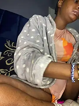 HotGarotinha online show from July 2026 05:21:02 AM