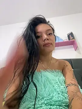 NIKA530 online show from June 2026 12:22:01 PM