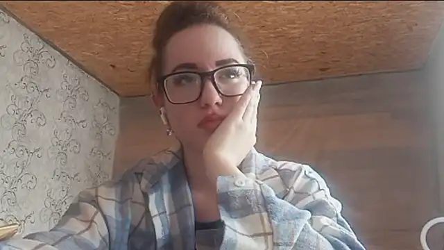 OliviaMoment online show from June 2026 09:58:01 AM