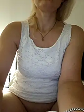 Snapshot of Alaska-perla chatting on July 2026 10:03:01 PM Alaska-perla online show from July 2026 10:03:01 PM
