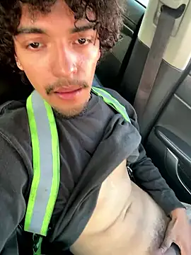 Uhhyuhhhhh online show from June 2026 12:32:02 AM