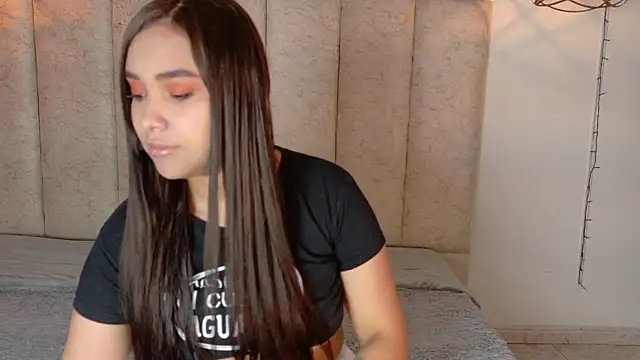 isabellelane cs online show from July 2026 12:35:01 PM