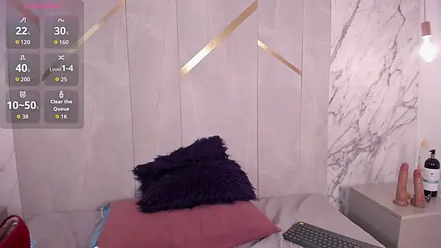 ChloeBelle  online show from June 2026 12:17:01 PM