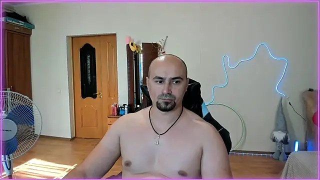 Snapshot of -SexyDaddy- chatting on June 2026 01:37:01 PM -SexyDaddy- online show from June 2026 01:37:01 PM