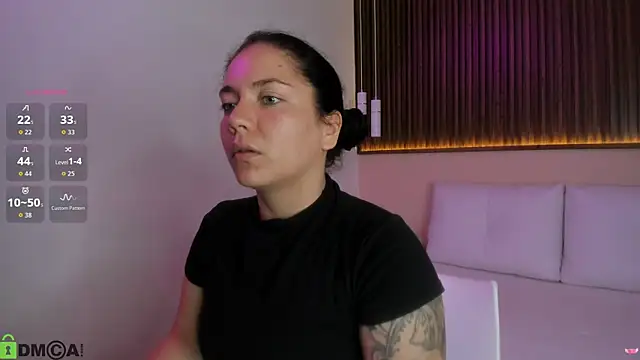 Snapshot of rebecaa_grey chatting on July 2026 02:01:01 PM rebecaa grey online show from July 2026 02:01:01 PM