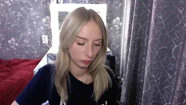 JennaLomeri online show from June 2026 11:37:02 AM