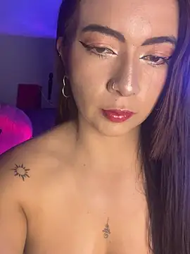 arilynn  online show from June 2026 05:05:02 AM