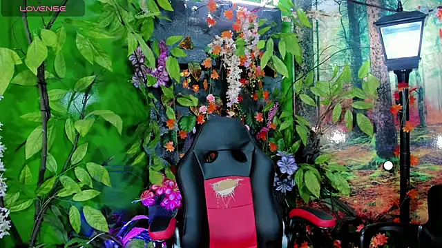 Snapshot of Sarita_Moreno chatting on July 2026 03:32:01 AM Sarita Moreno online show from July 2026 03:32:01 AM