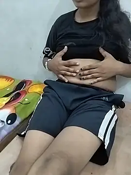  squiting queen  online show from July 2026 11:45:02 AM