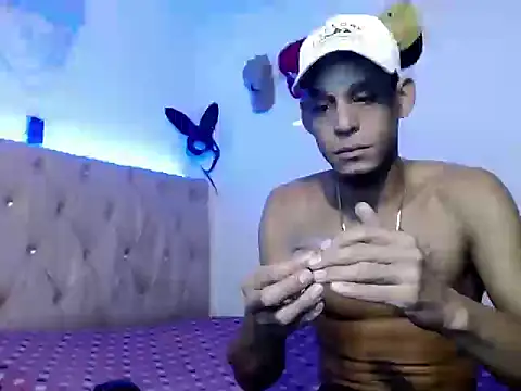 Snapshot of Brendt_Hotx chatting on June 2026 05:24:01 AM Brendt Hotx online show from June 2026 05:24:01 AM