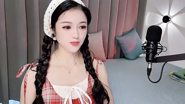 Momo-Wow online show from June 2026 06:51:01 AM