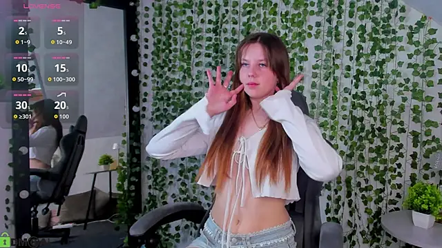 Snapshot of Violeta_Paul chatting on July 2026 12:59:01 AM Violeta Paul online show from July 2026 12:59:01 AM